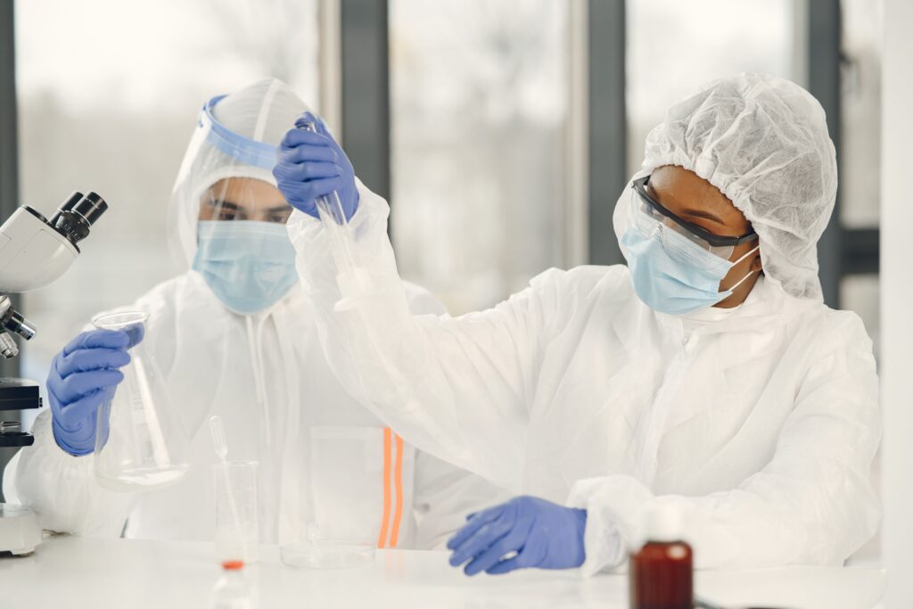 Cleanroom performance testing showing airflow, pressure, temperature, humidity, and particle monitoring to ensure GMP compliance.